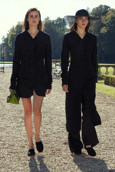 Look 24